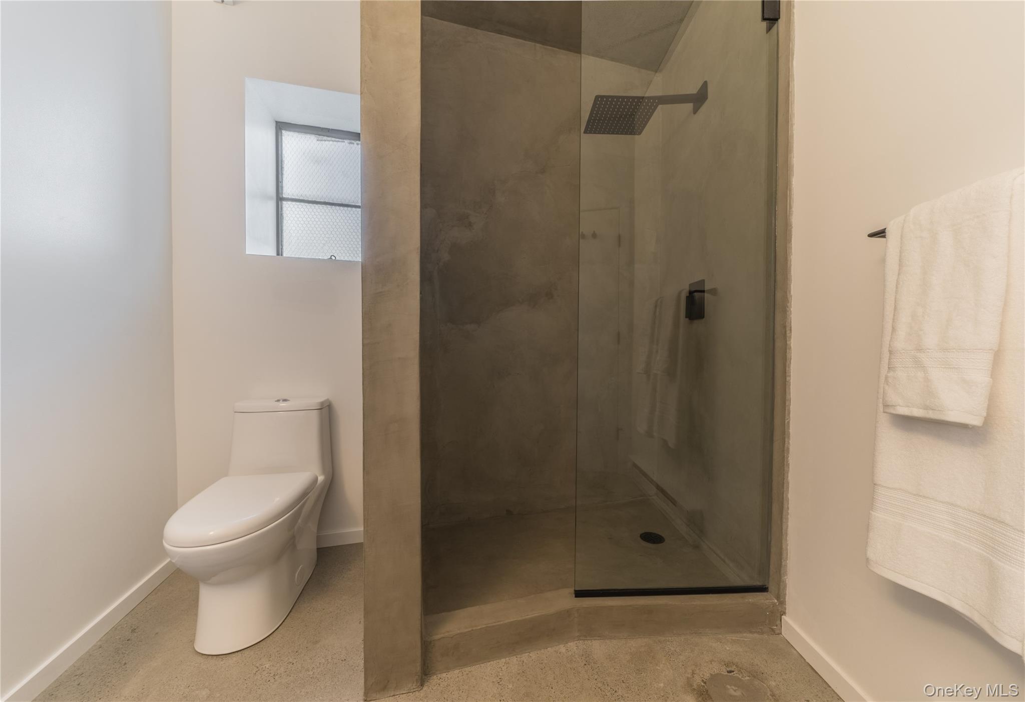754 Columbia Street – For Sale photo 7