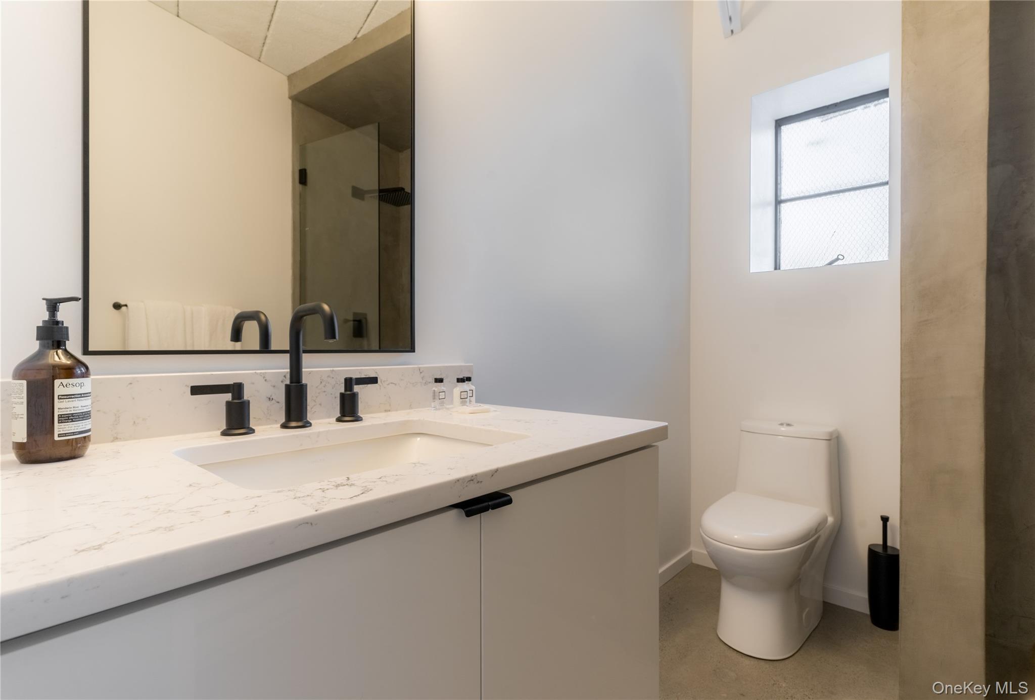 754 Columbia Street – For Sale photo 8