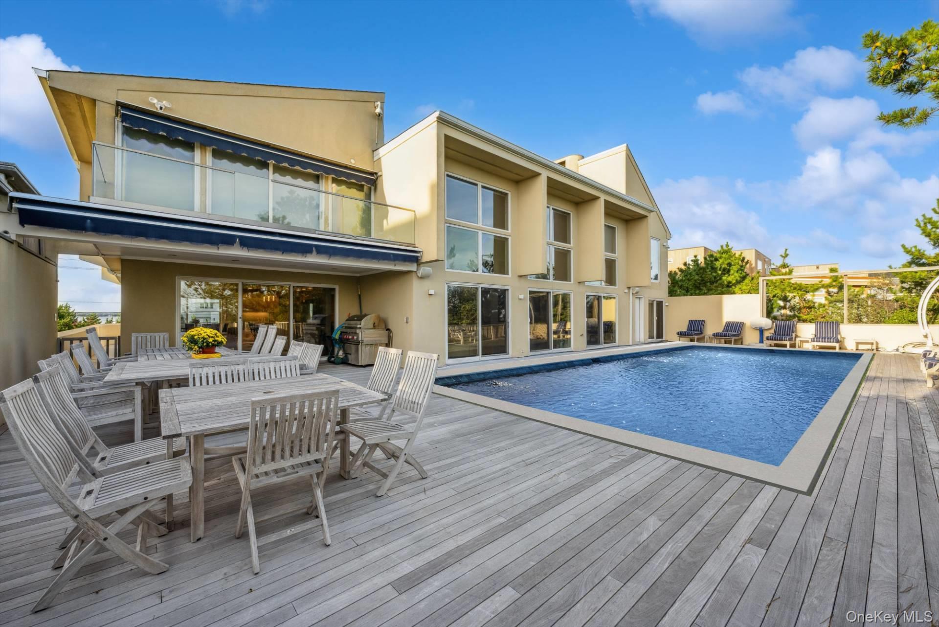 521 Dune Road – For Sale