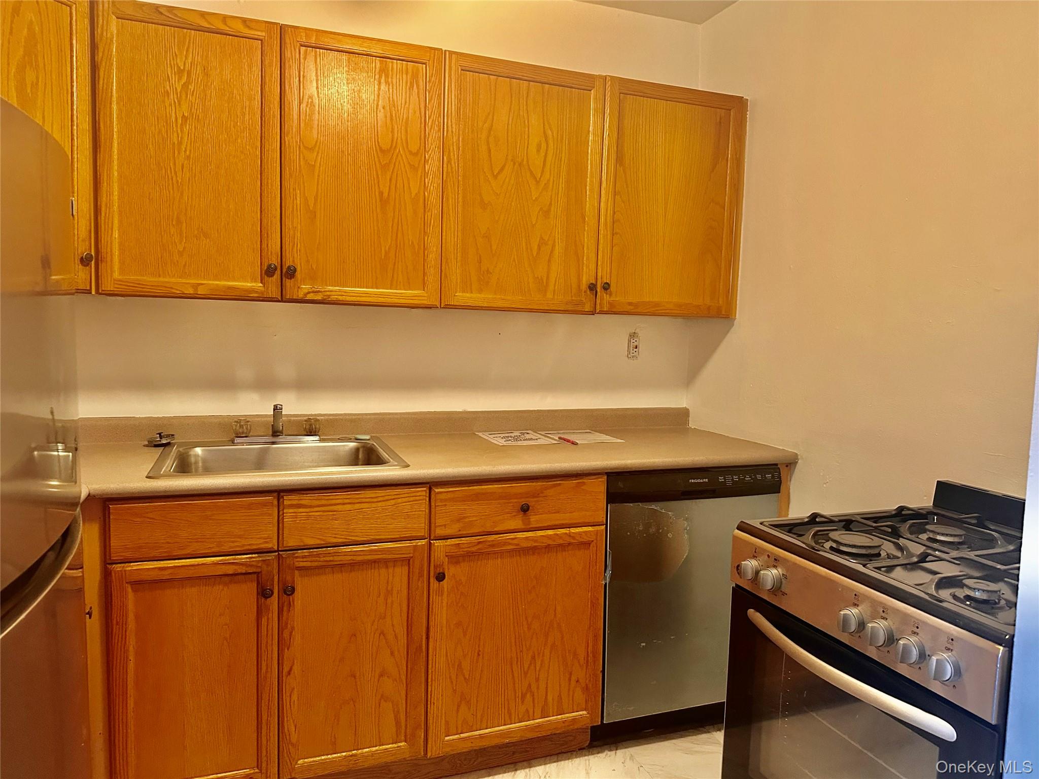 315 Atlantic Avenue, Unit 1A photo 3
