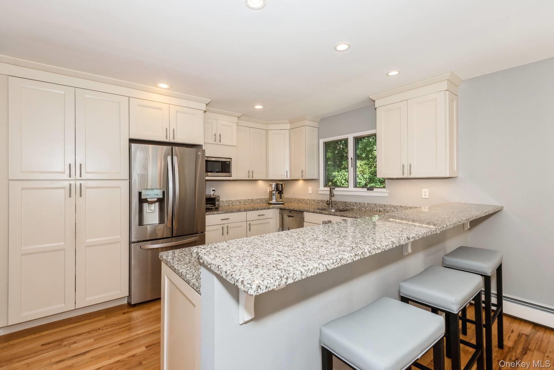 1 Deer Path – For Rent photo 10