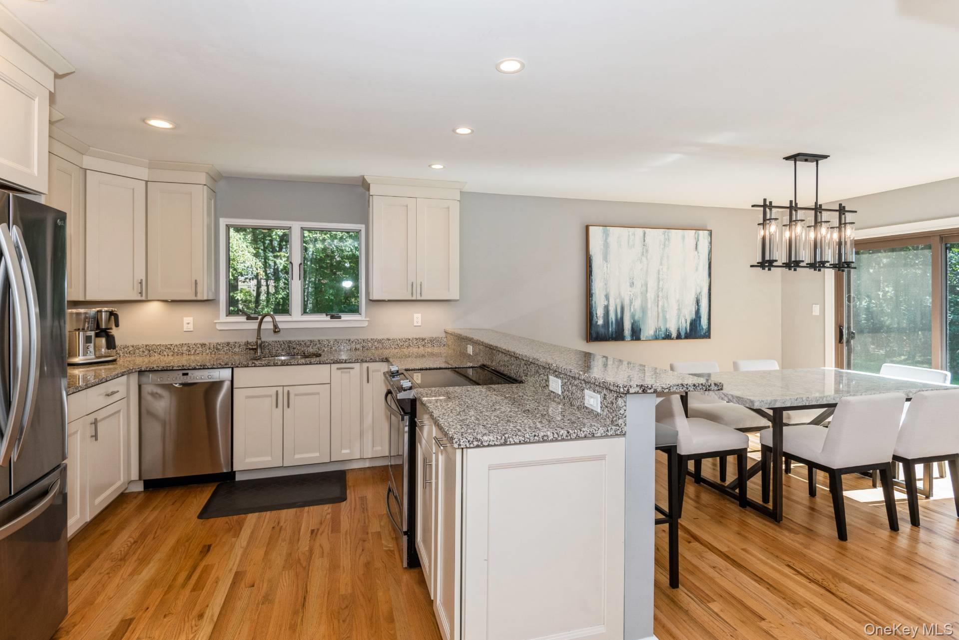 1 Deer Path – For Rent photo 7