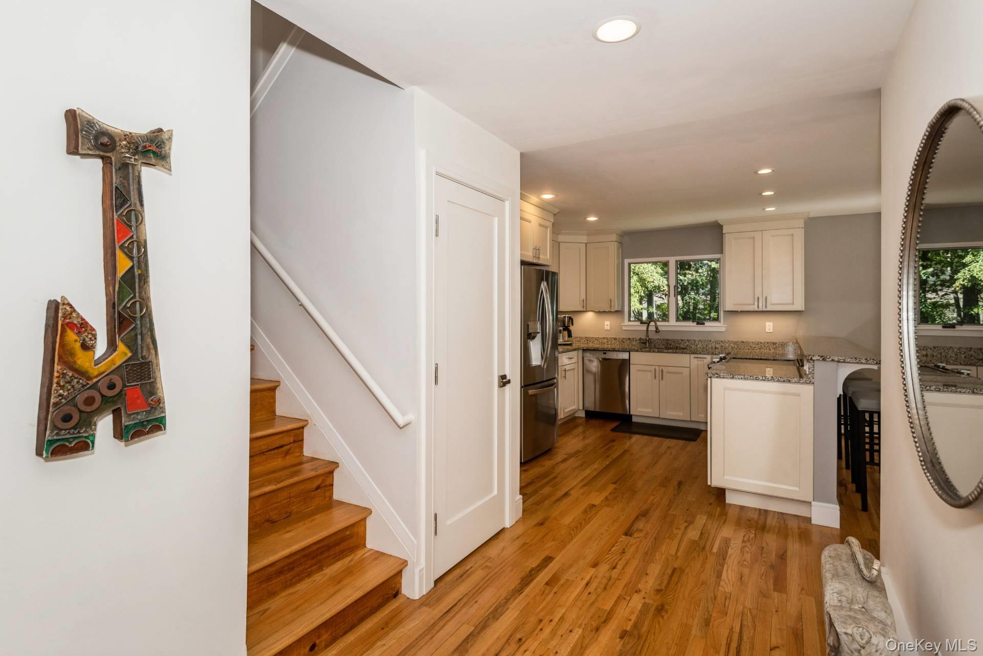 1 Deer Path – For Rent photo 3
