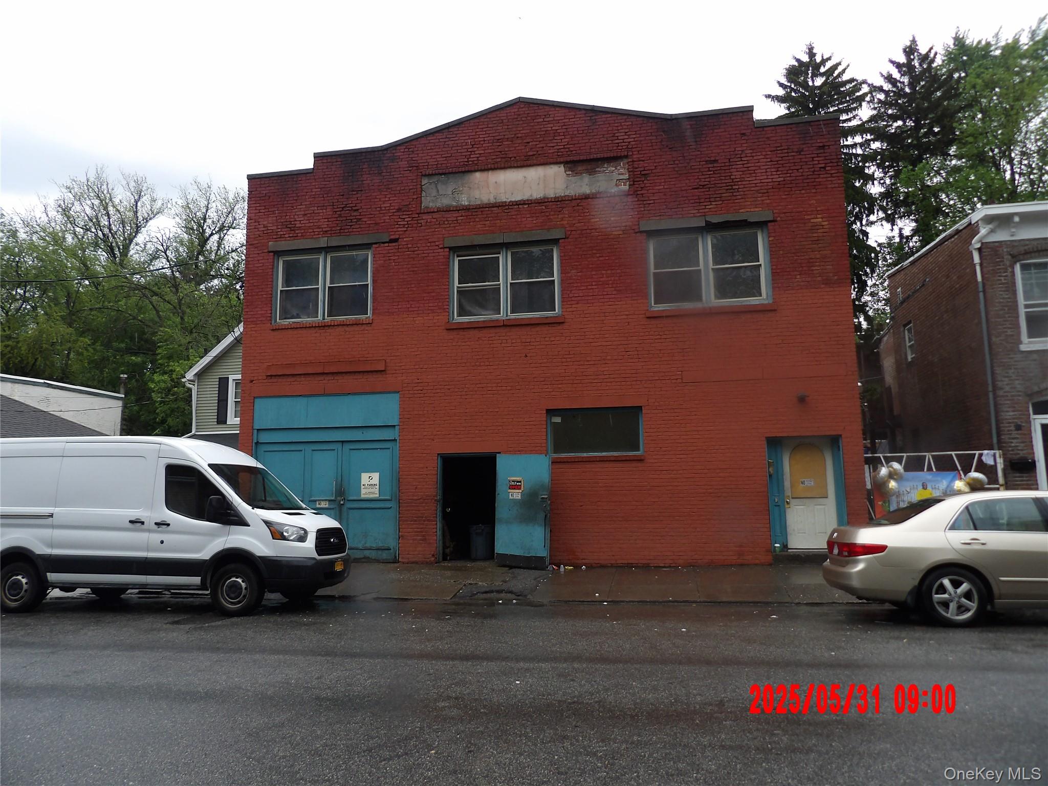 41-43 City Terrace N – For Sale