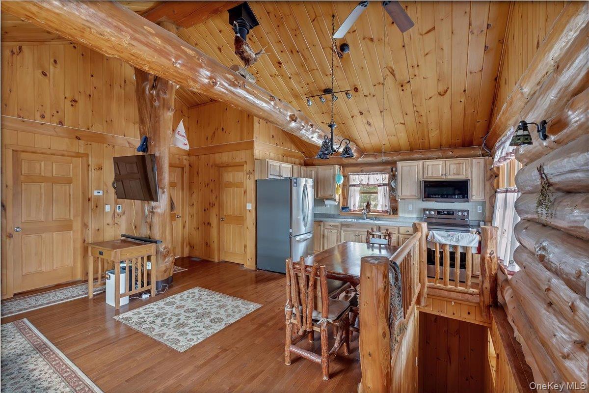 465 Barlow Road – For Sale photo 22