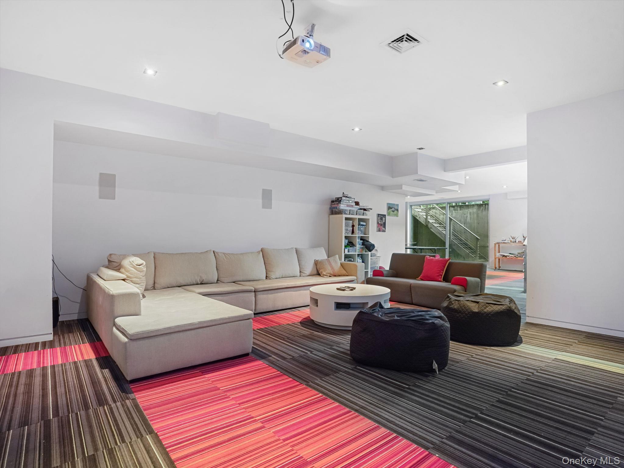 135 Middle Pond Road – For Rent photo 26