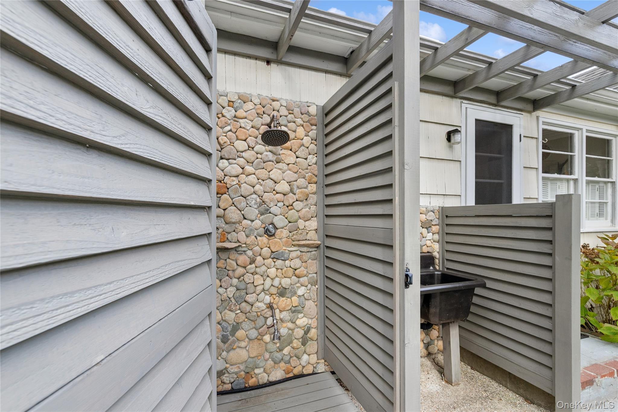 1181 FIREPLACE RD – For Rent photo 4