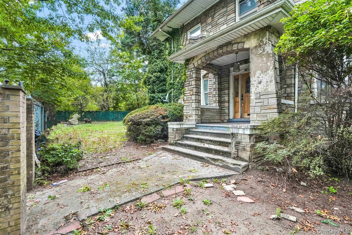 81-26 Austin Street – For Sale photo 3