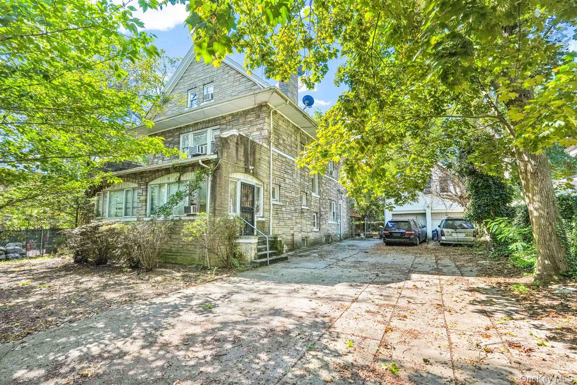 81-26 Austin Street – For Sale photo 2