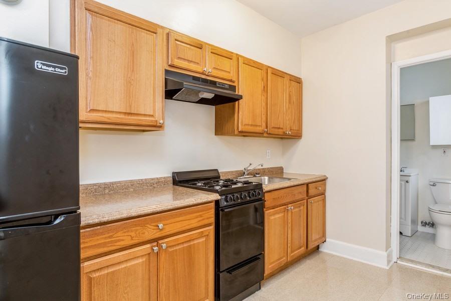 41-32 53rd Street – For Sale photo 2