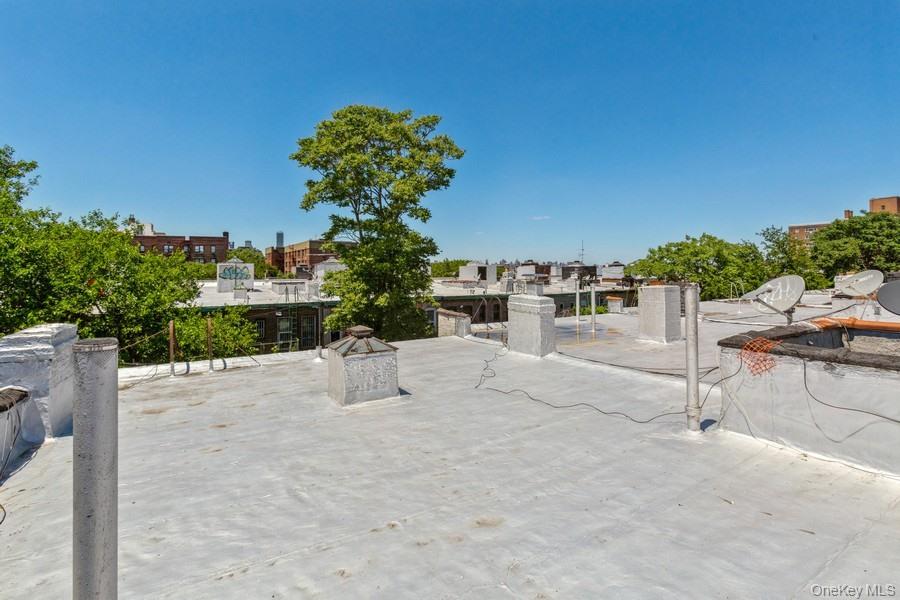 41-32 53rd Street – For Sale photo 23
