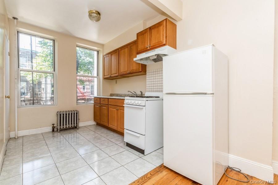 41-32 53rd Street – For Sale photo 13