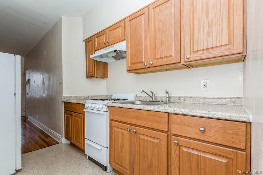 41-32 53rd Street – For Sale photo 10