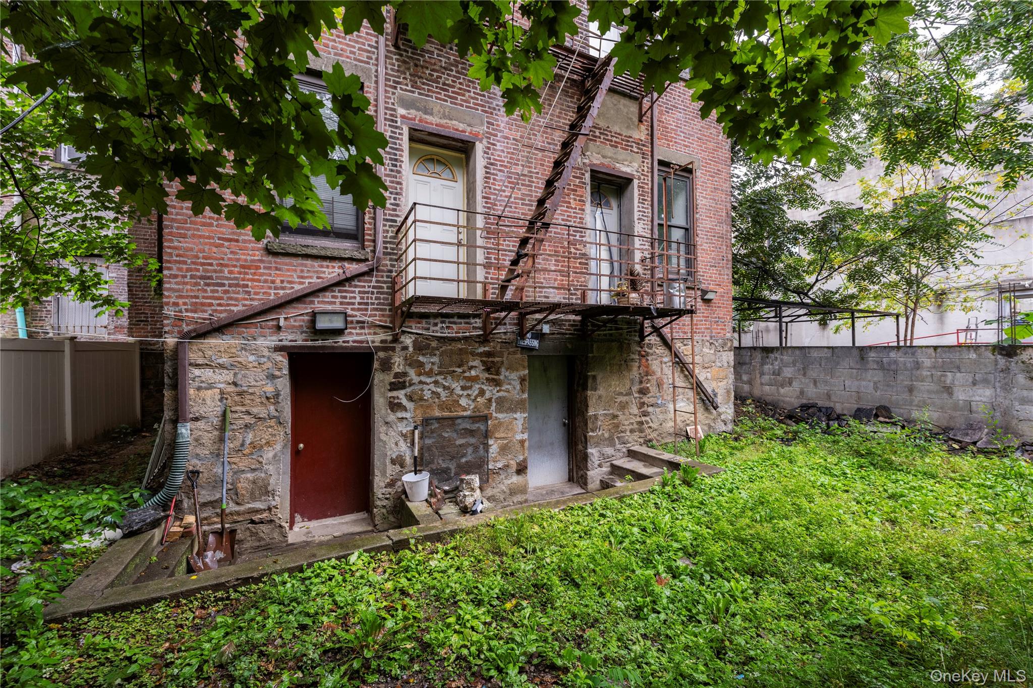 279 S Broadway – For Sale photo 21