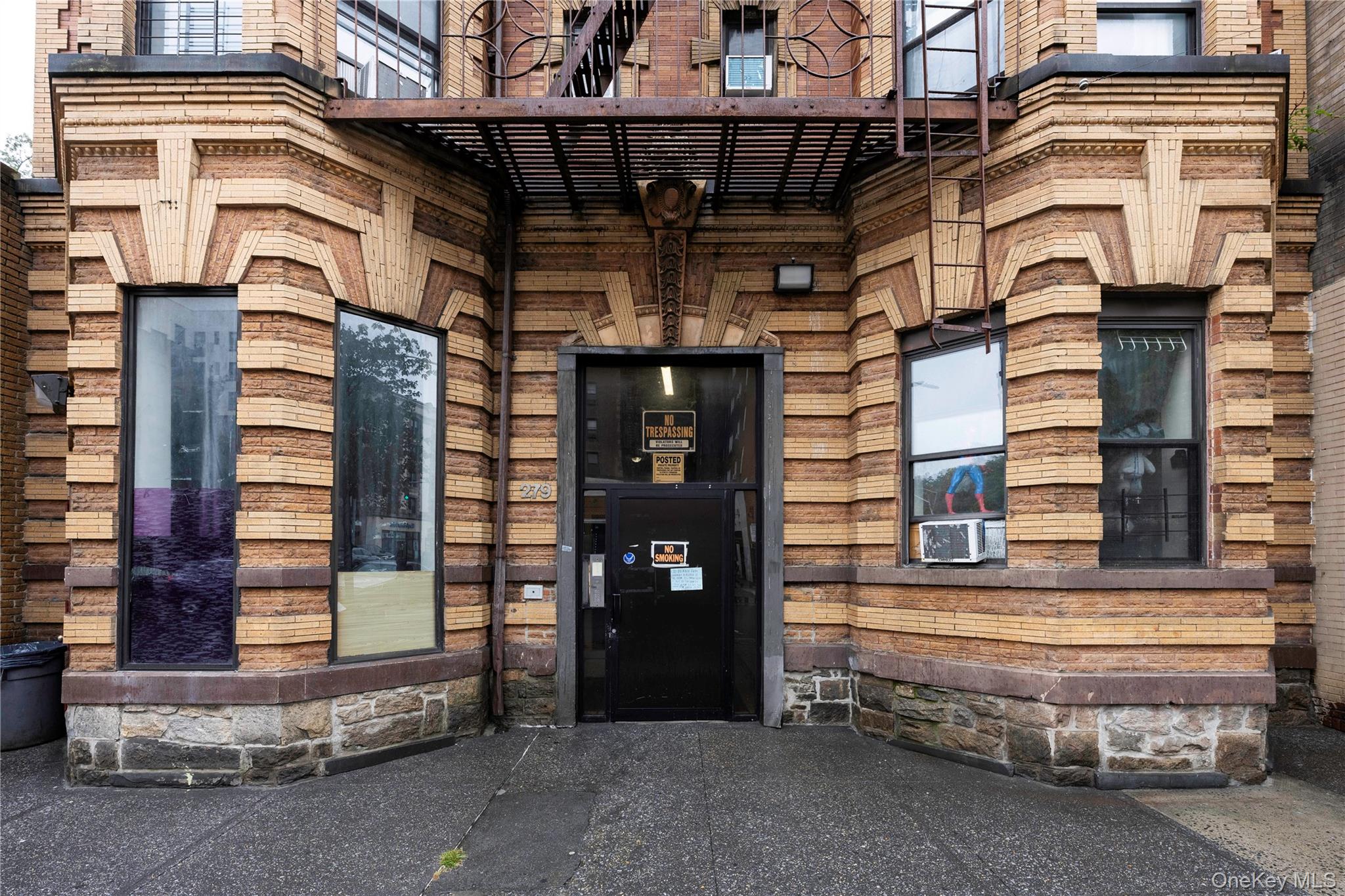279 S Broadway – For Sale photo 24