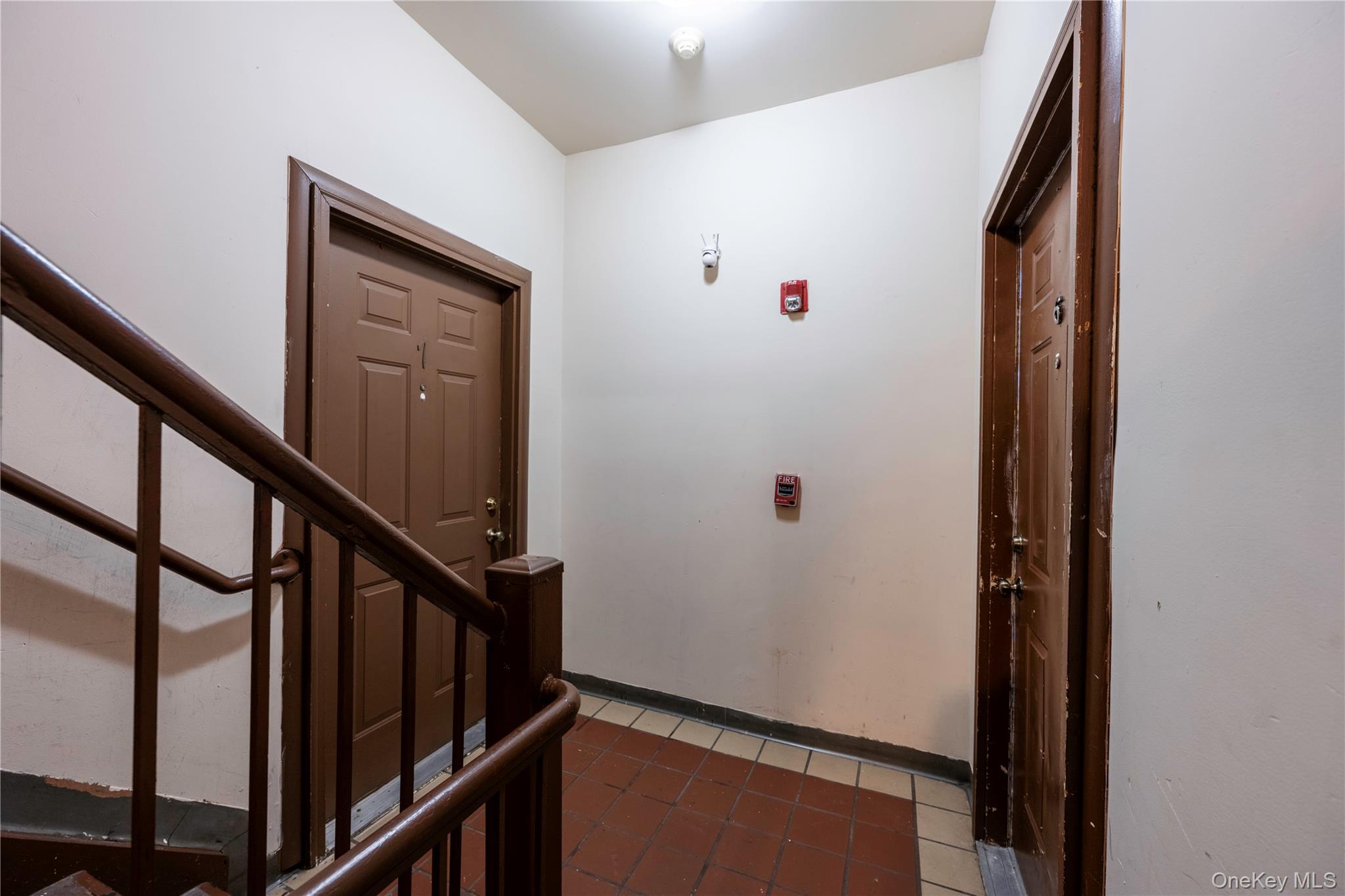 279 S Broadway – For Sale photo 16
