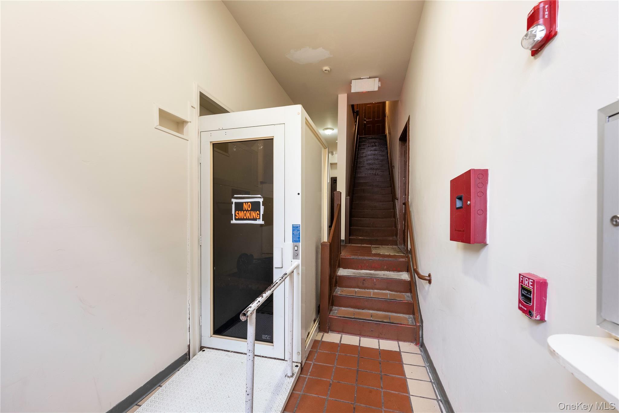 279 S Broadway – For Sale photo 6