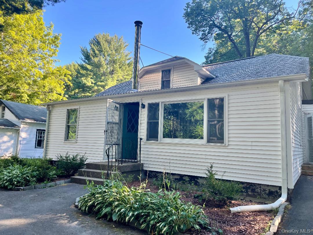 129 Gypsy Point Road – For Sale