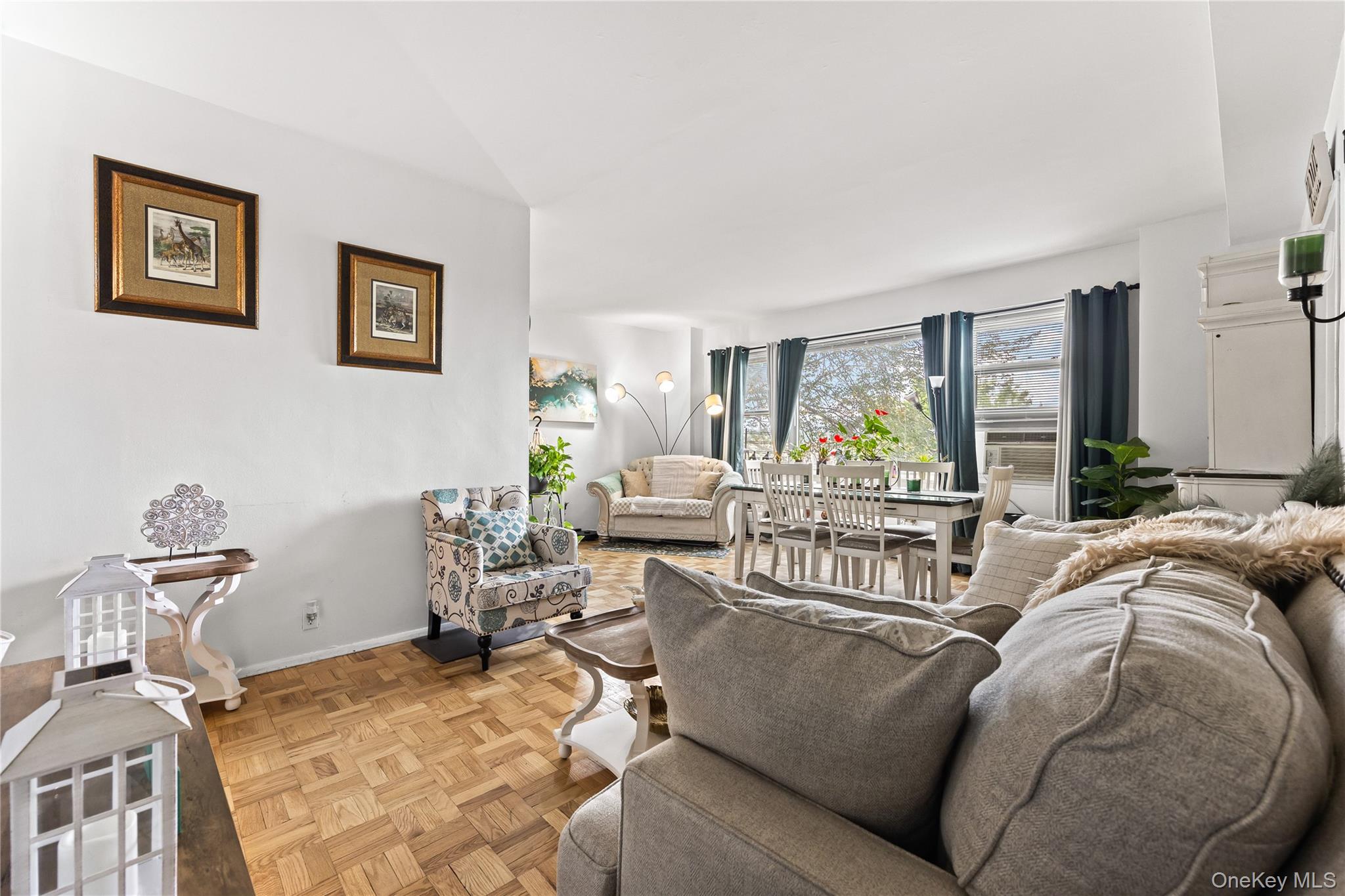 3 Fordham Hill Oval, Unit 3C photo 3