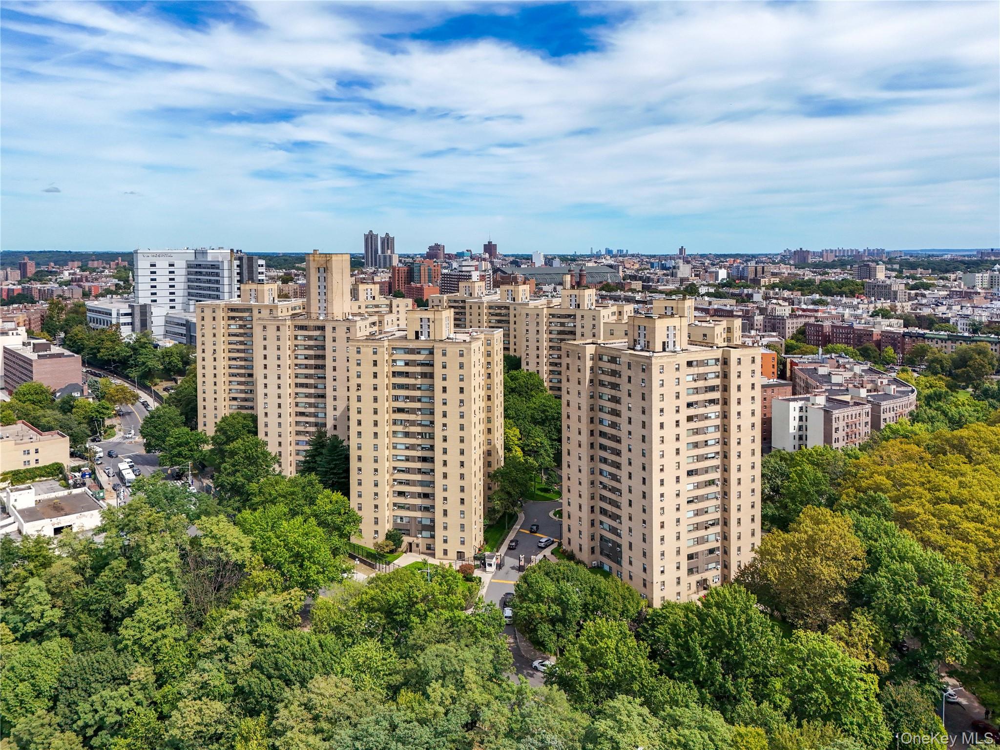 3 Fordham Hill Oval, Unit 3C photo 20
