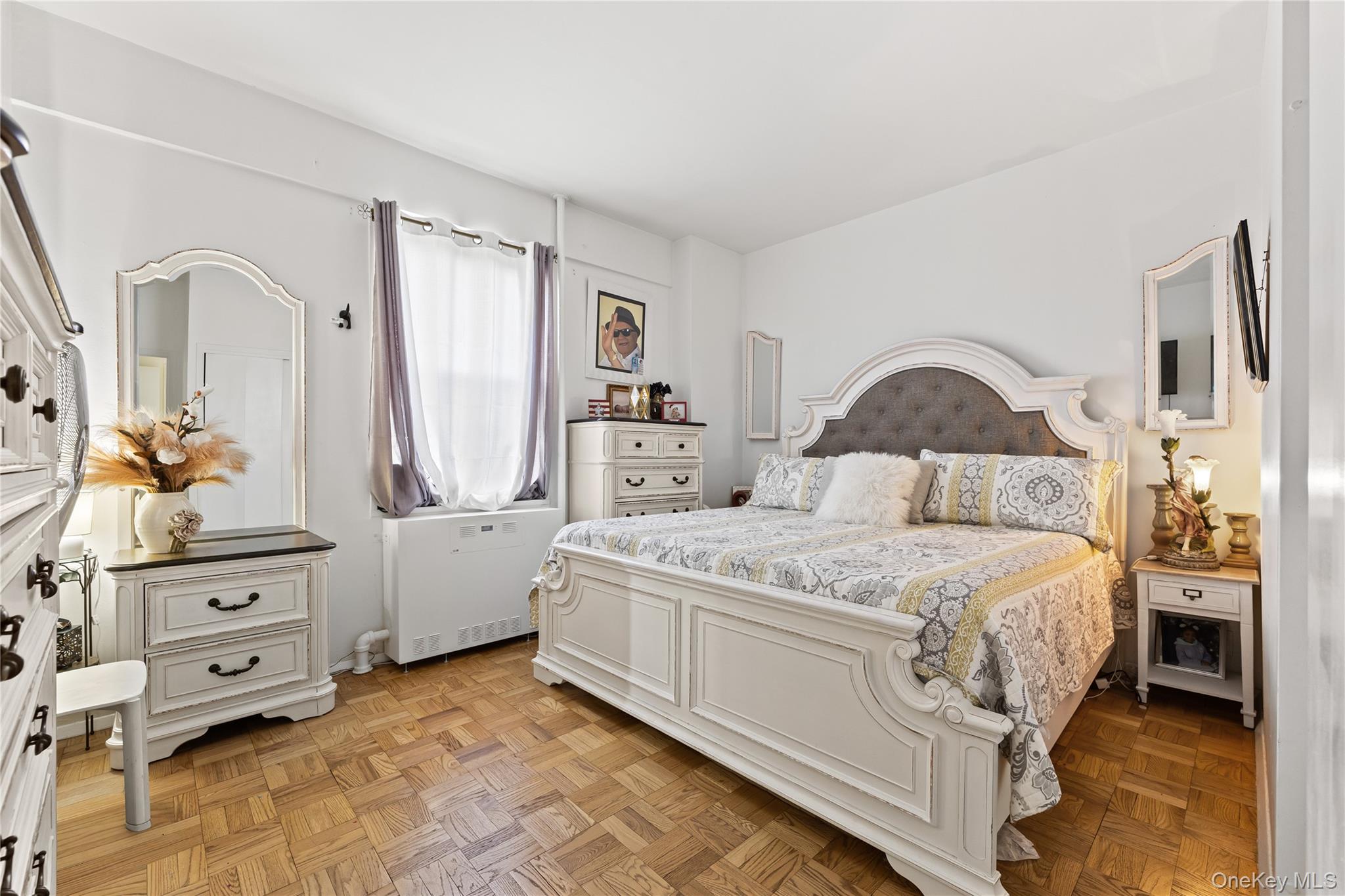3 Fordham Hill Oval, Unit 3C photo 10