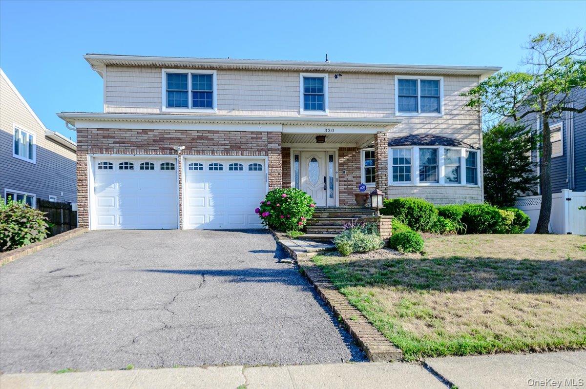 330 Harbor Drive – For Sale