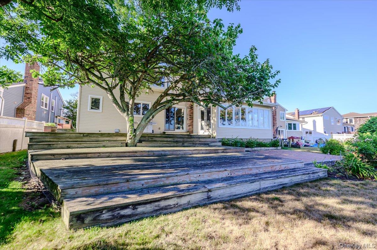 330 Harbor Drive – For Sale photo 6