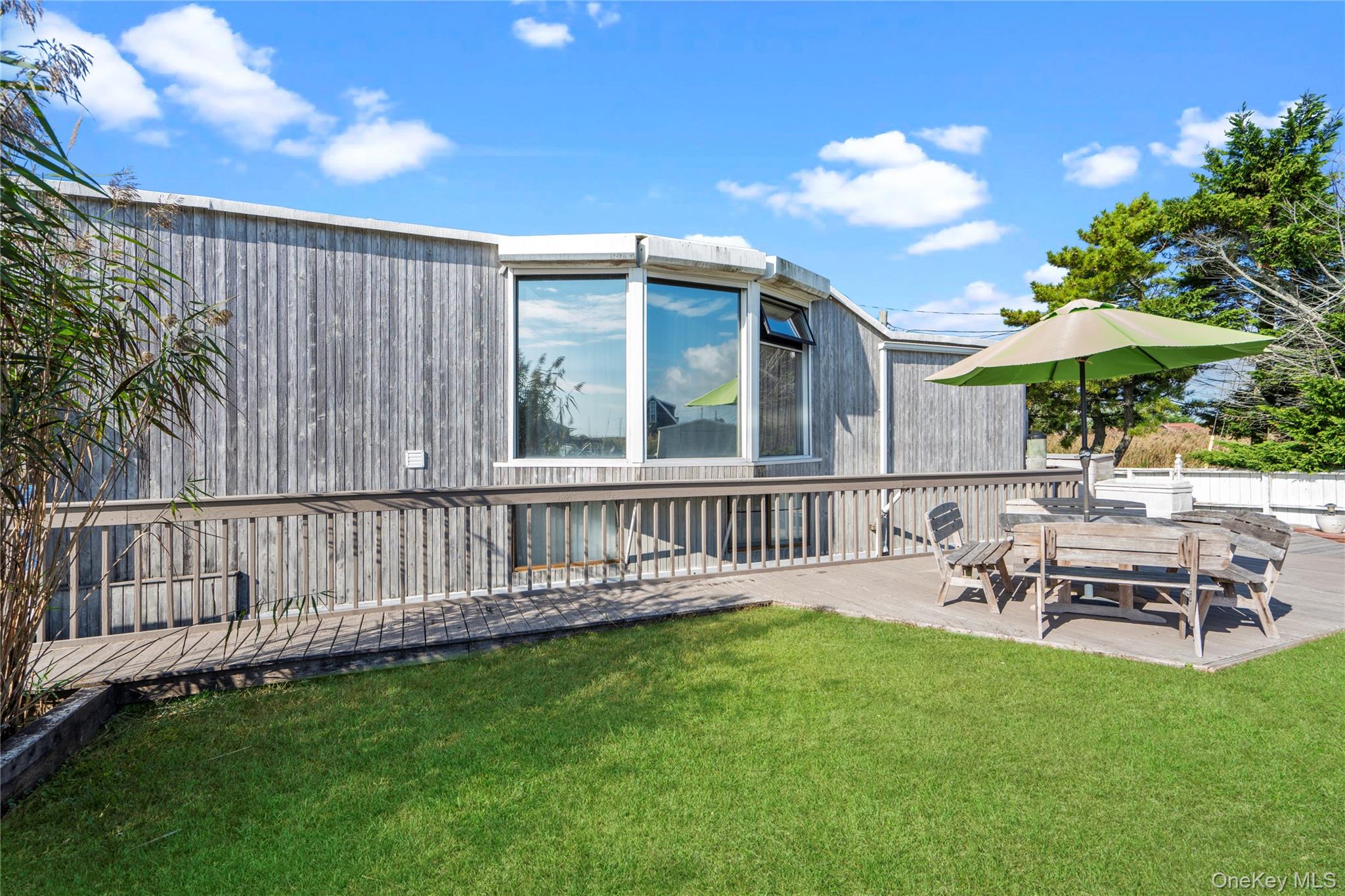 714 Riviera Drive – For Sale