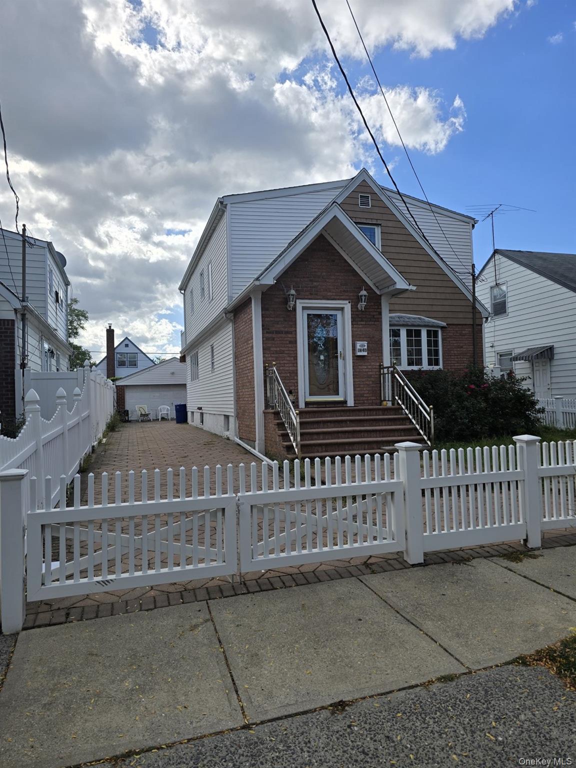 8336 E 268 Street – For Sale