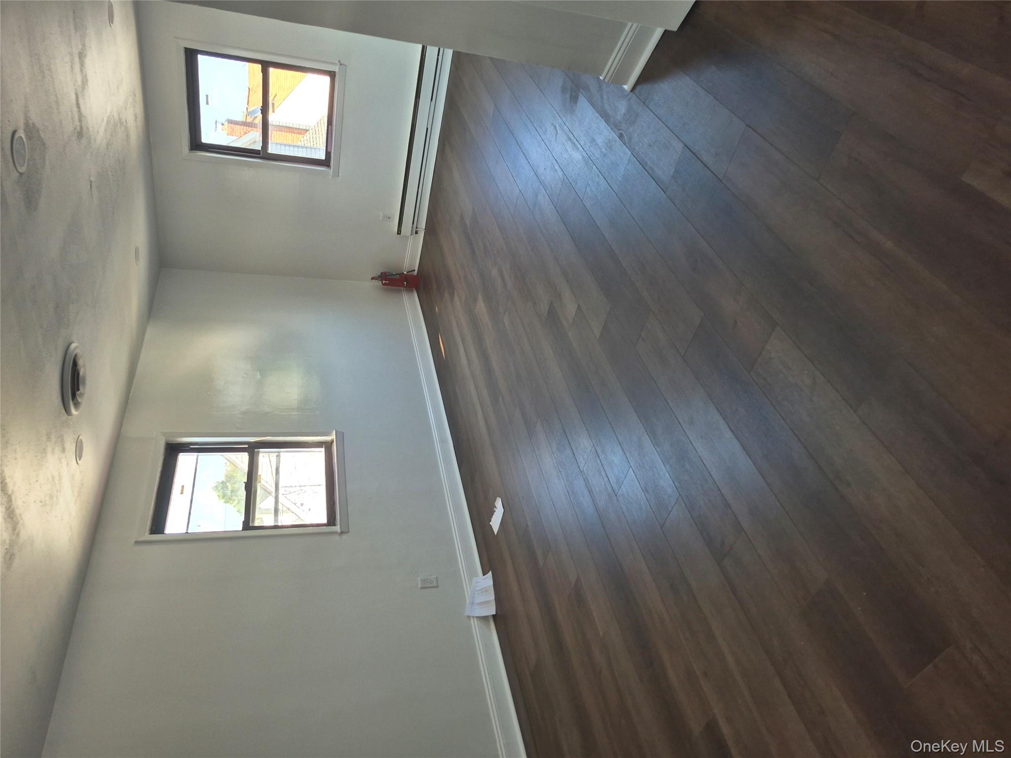 475 W Merrick Road – For Rent photo 4