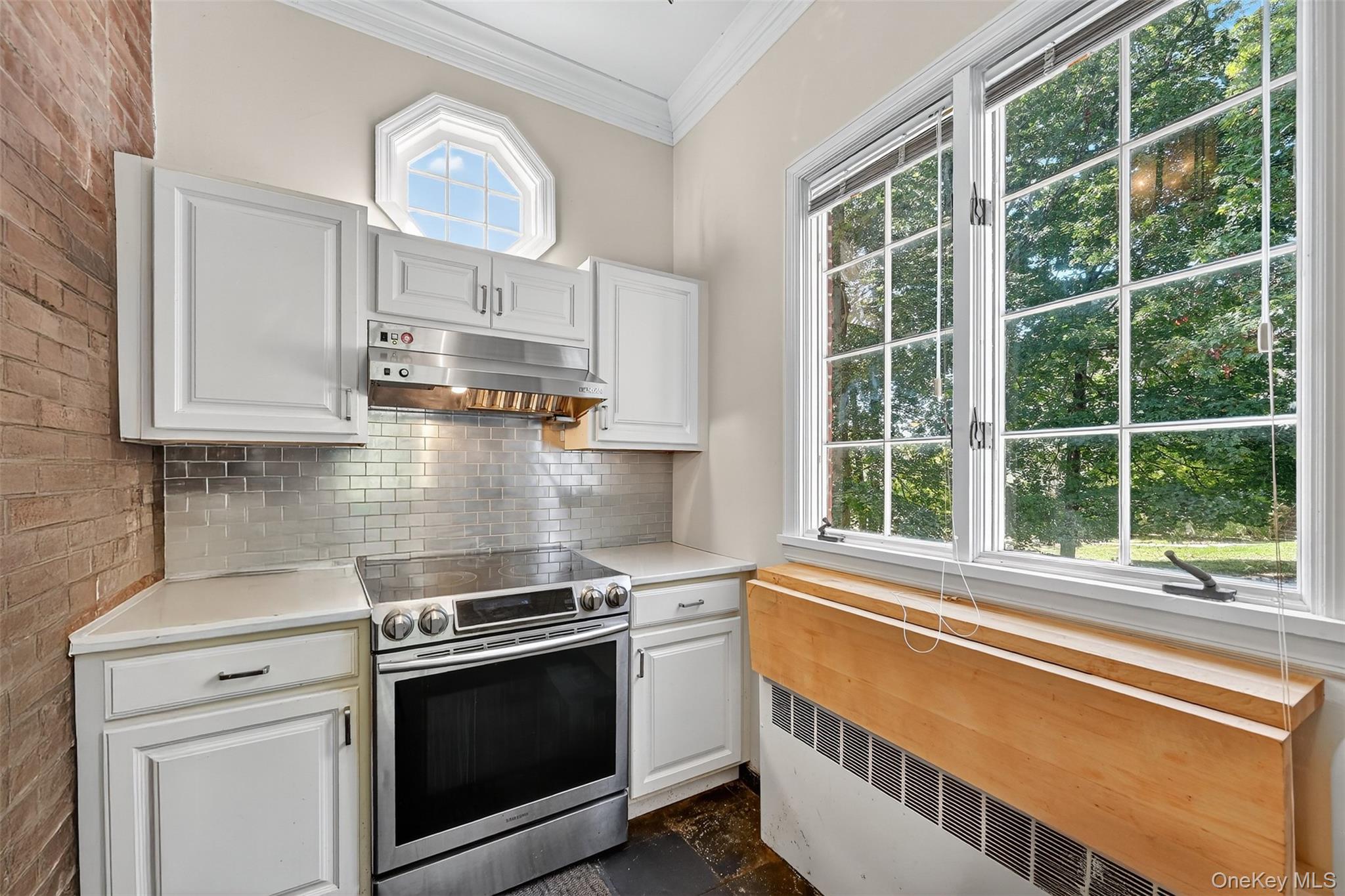 74 Tower Hill Loop E – For Sale photo 2