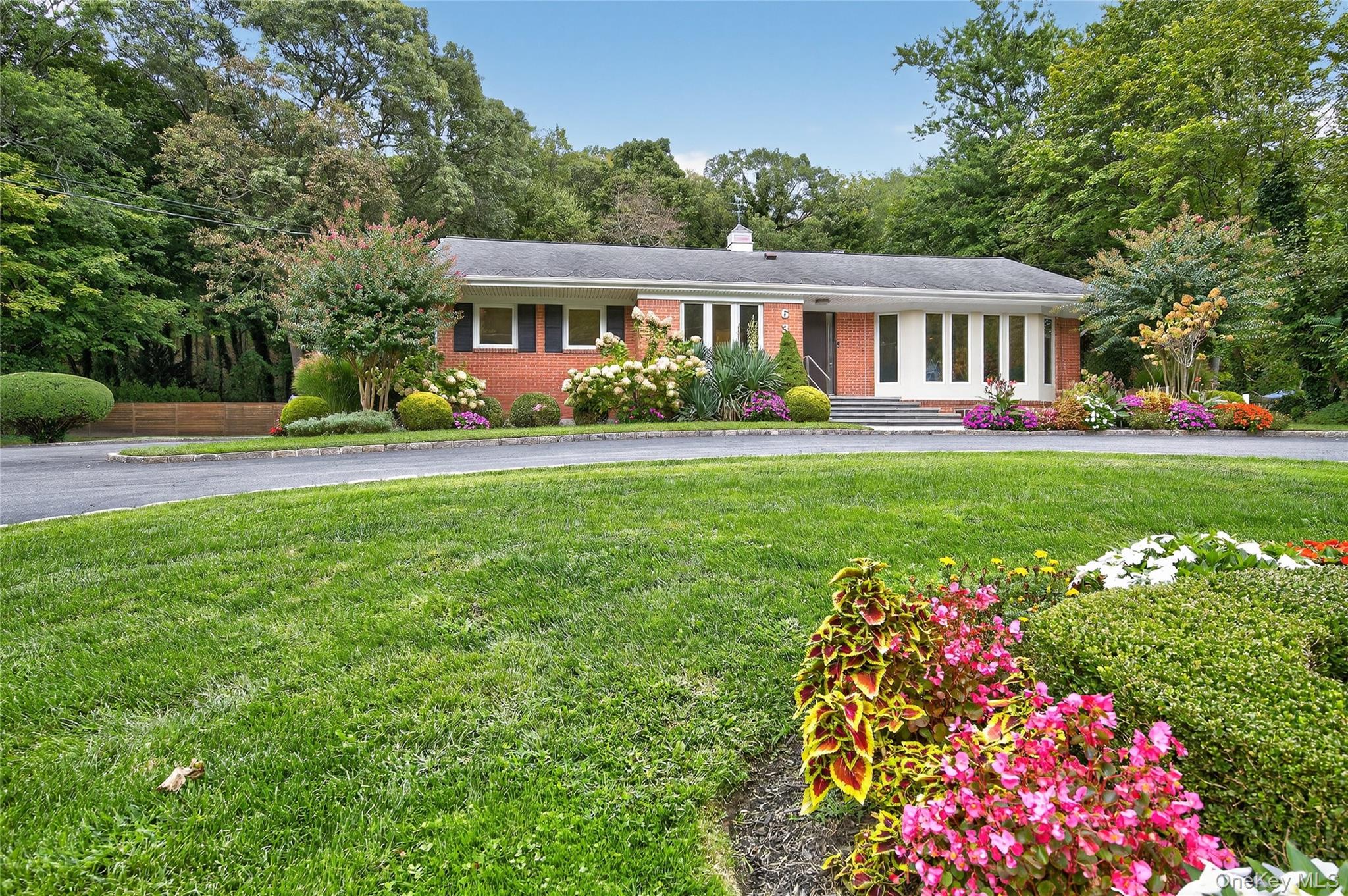 634 Park Avenue – For Sale photo 2