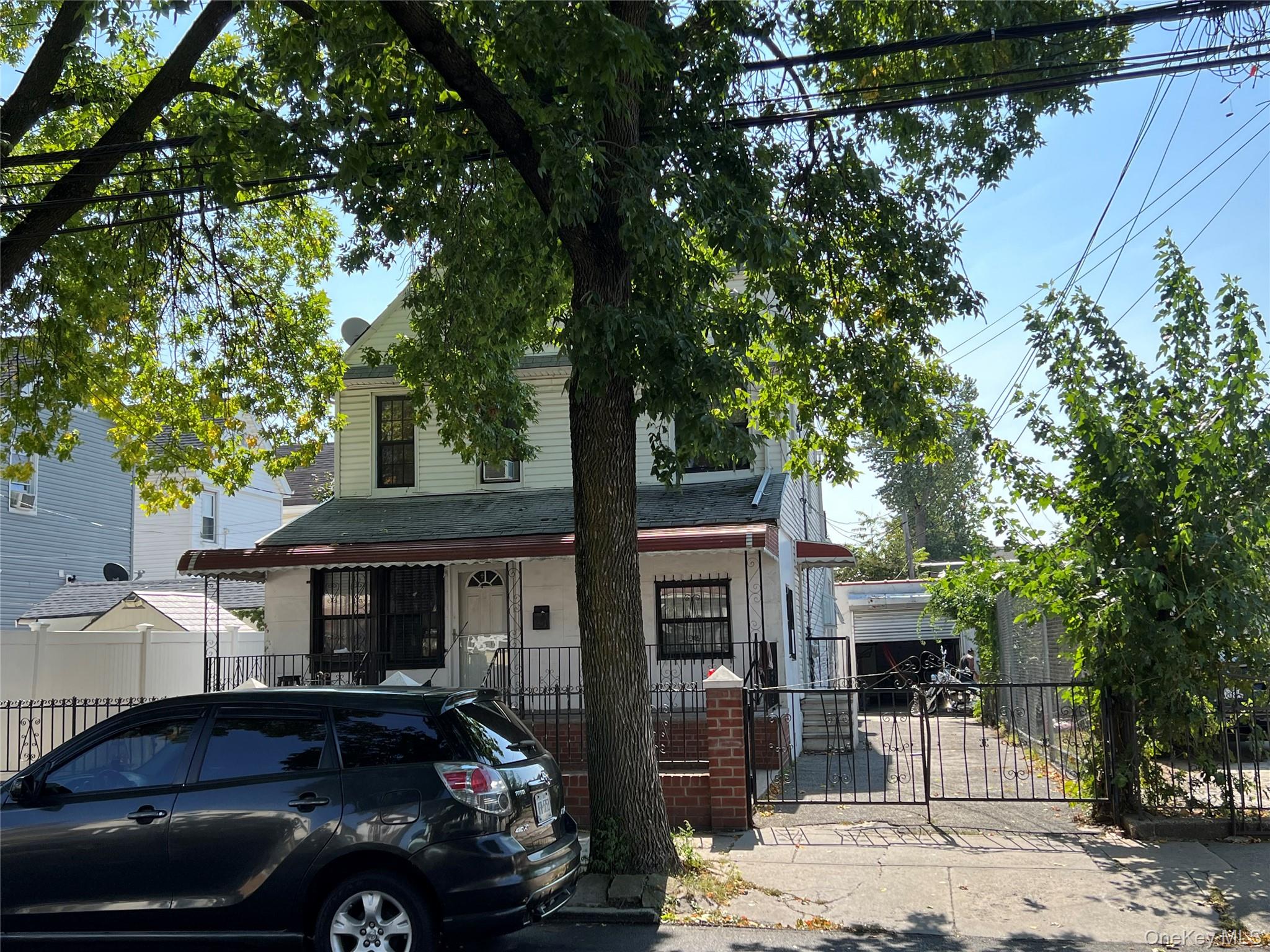 119-14 89th Avenue – For Sale photo 2