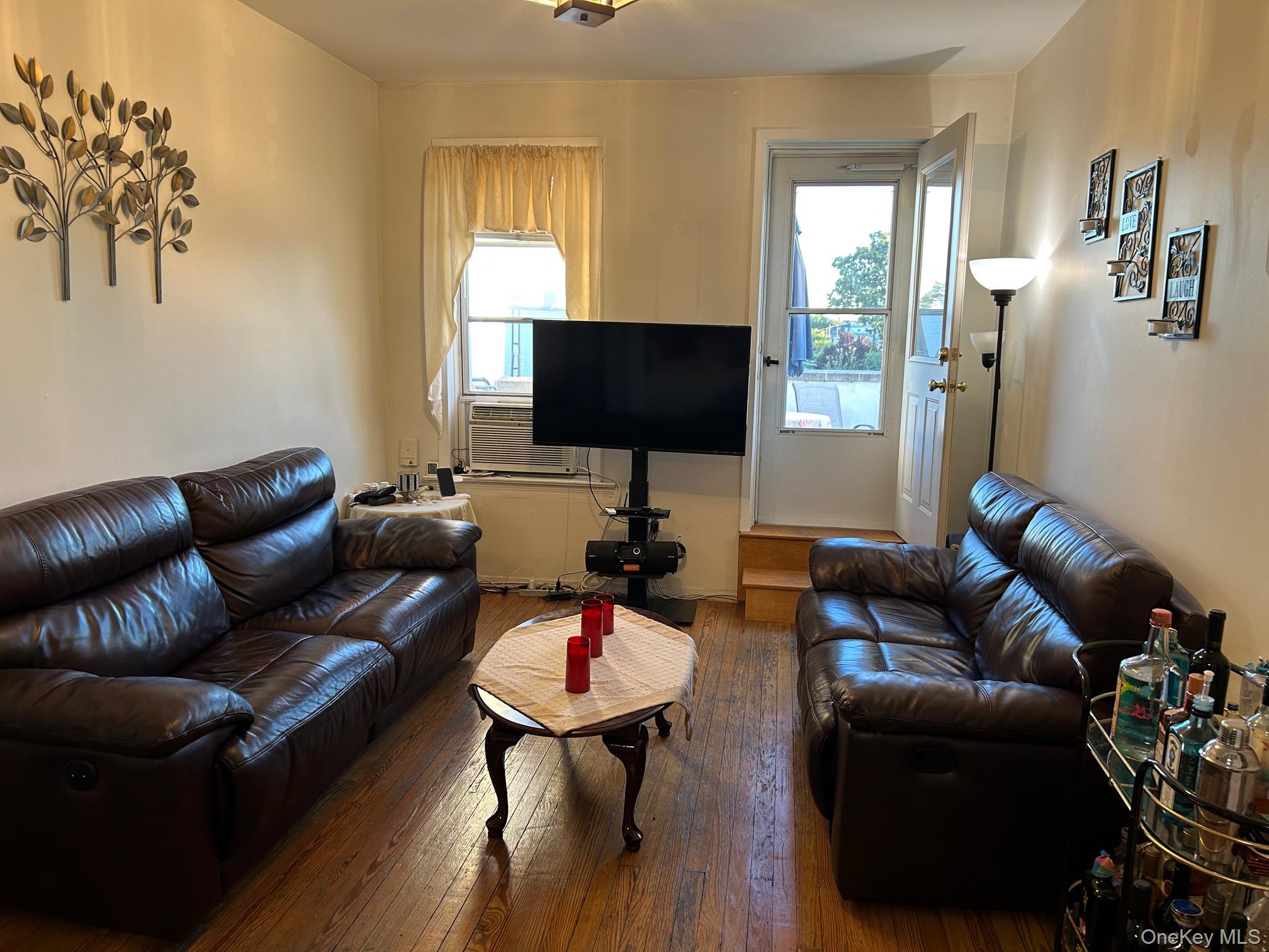226 Kings Hwy – For Sale photo 4