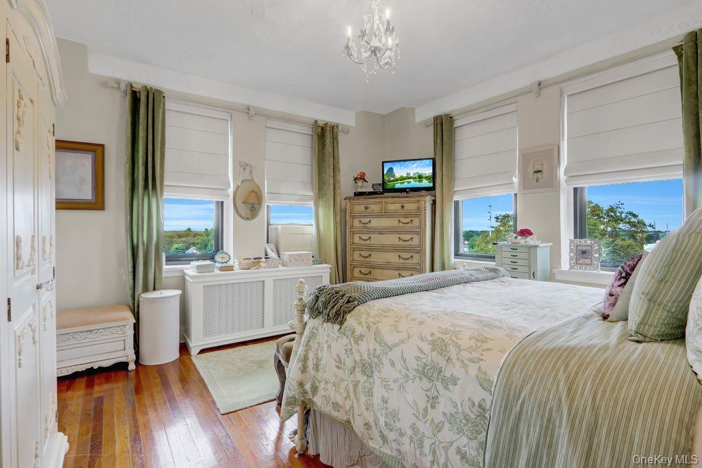 141 Woodmere Boulevard, Unit 6E photo 18