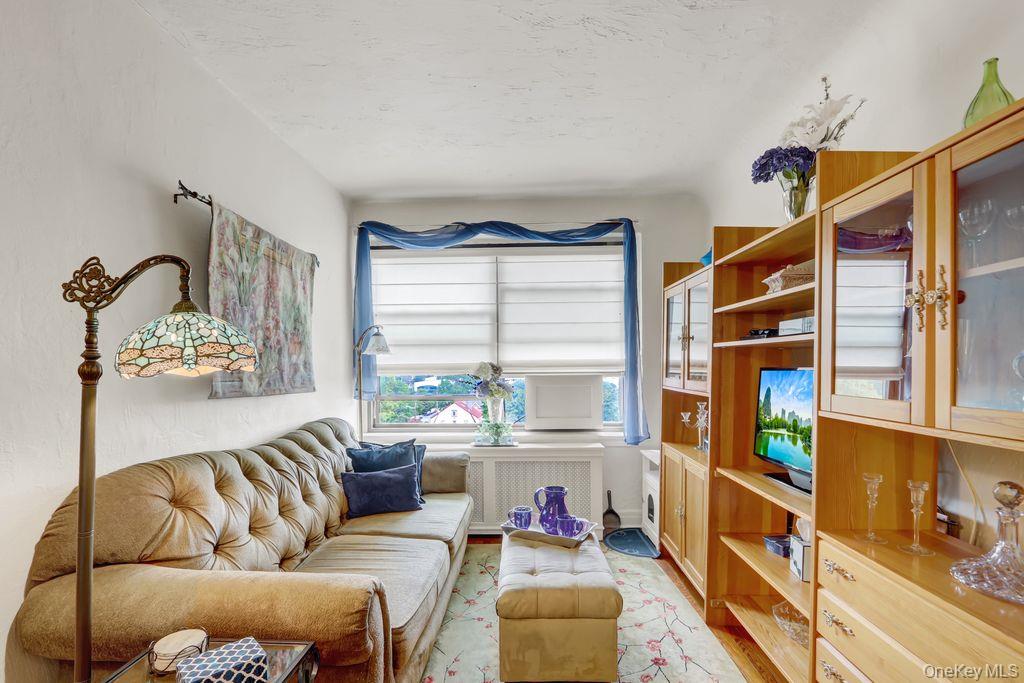 141 Woodmere Boulevard, Unit 6E photo 10