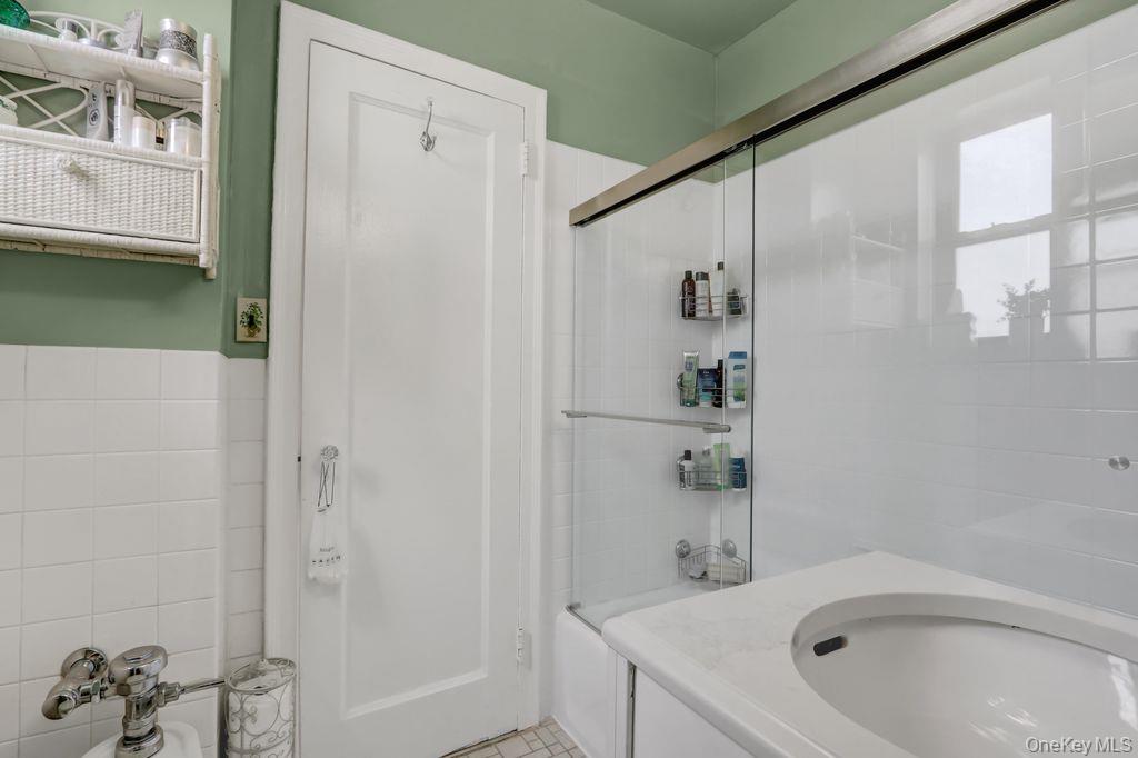 141 Woodmere Boulevard, Unit 6E photo 13