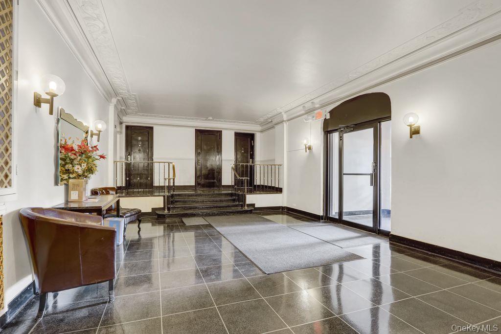 141 Woodmere Boulevard, Unit 6E photo 5