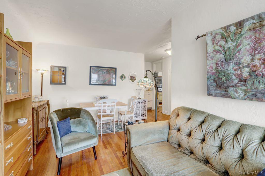 141 Woodmere Boulevard, Unit 6E photo 3