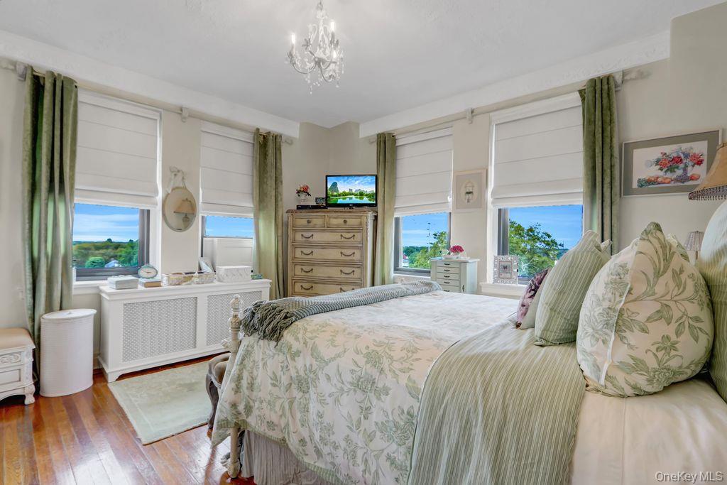 141 Woodmere Boulevard, Unit 6E photo 17
