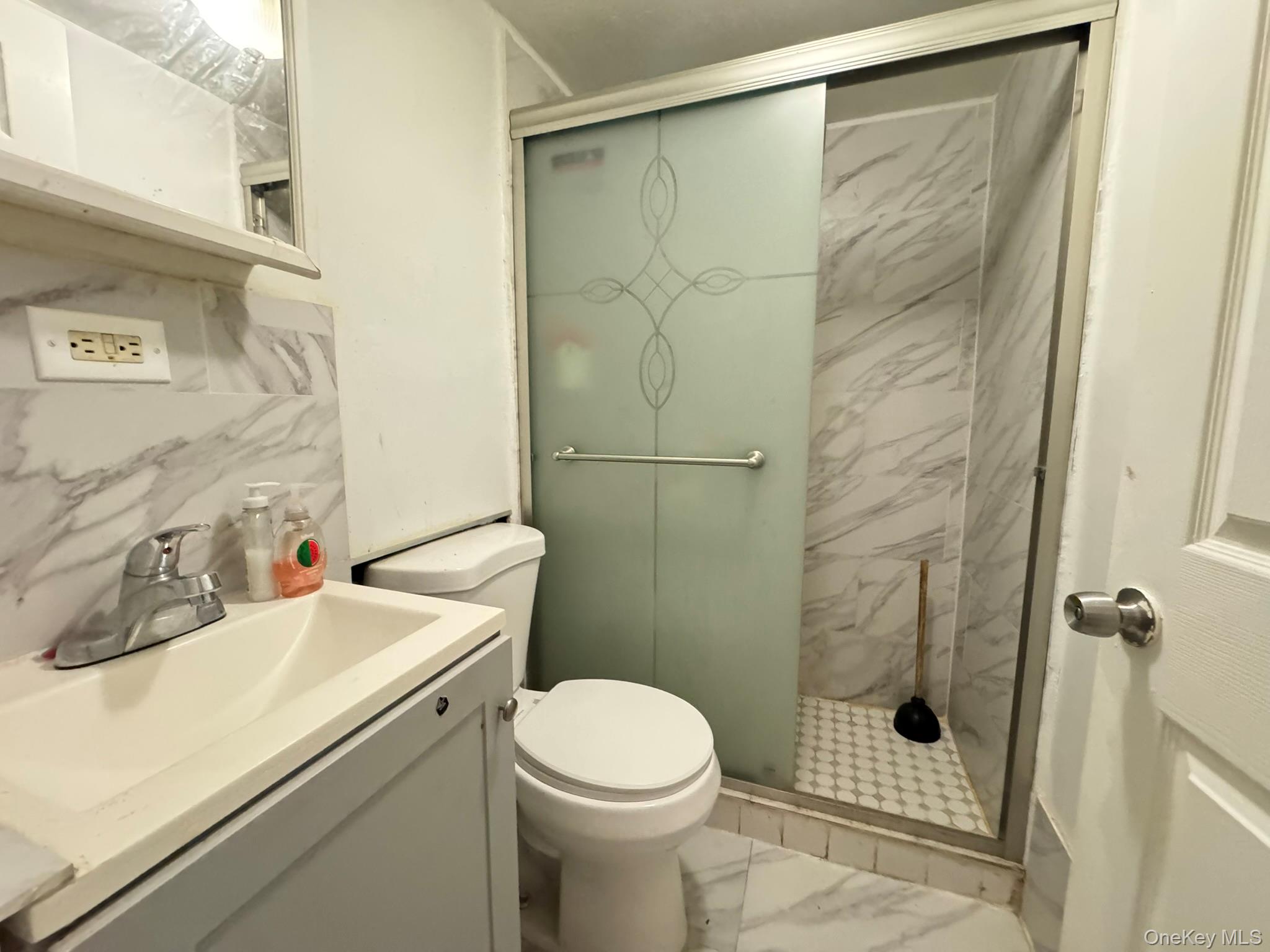 41-41 Denman Street – For Sale photo 9