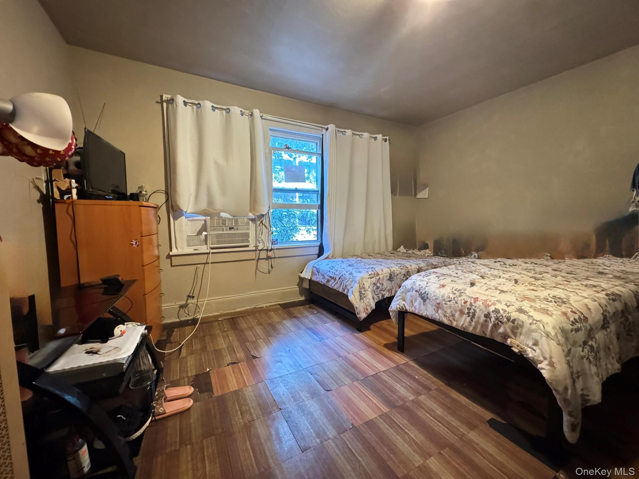 41-41 Denman Street – For Sale photo 6