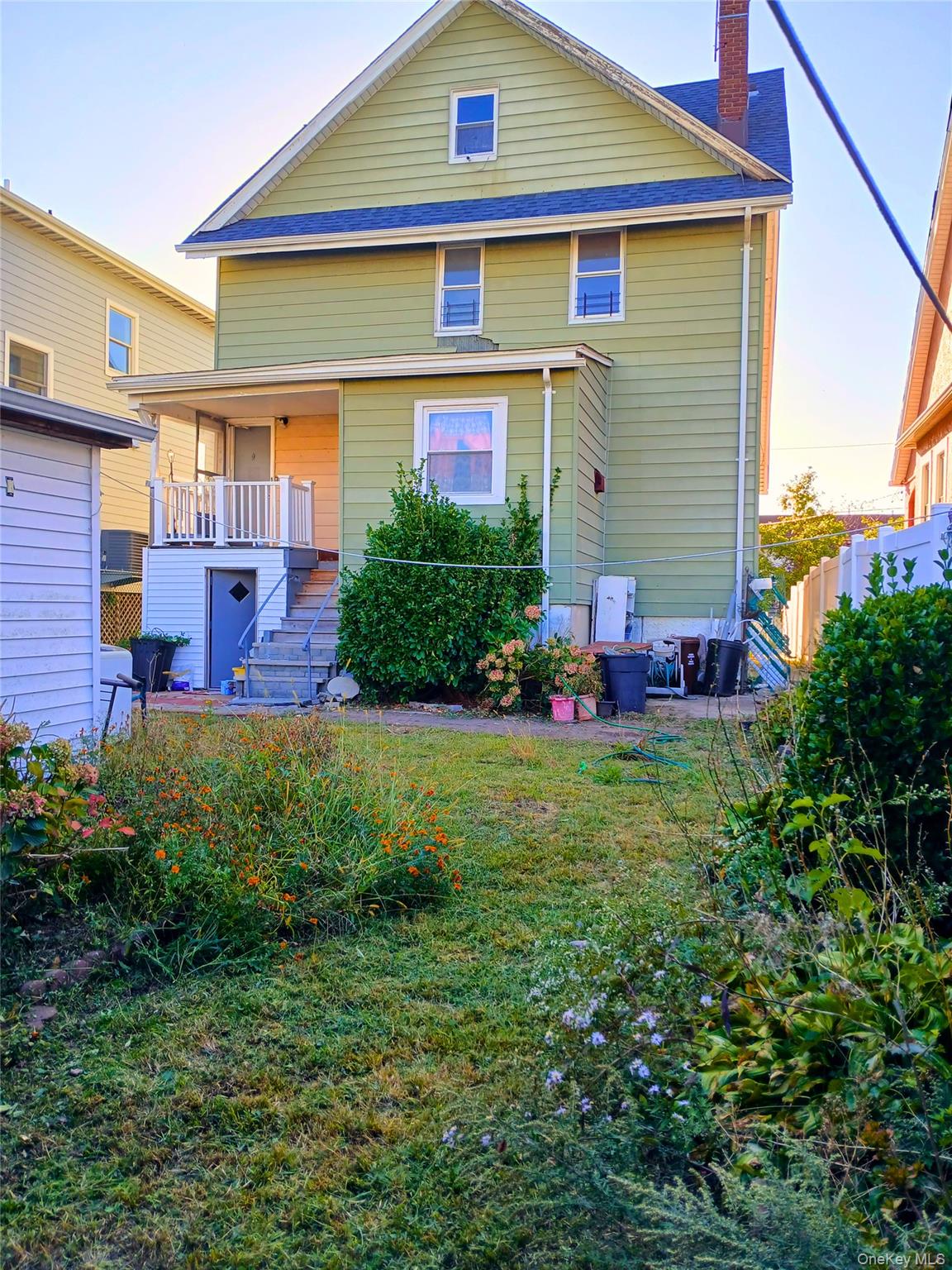 552 Beach 68th Street – For Sale photo 2