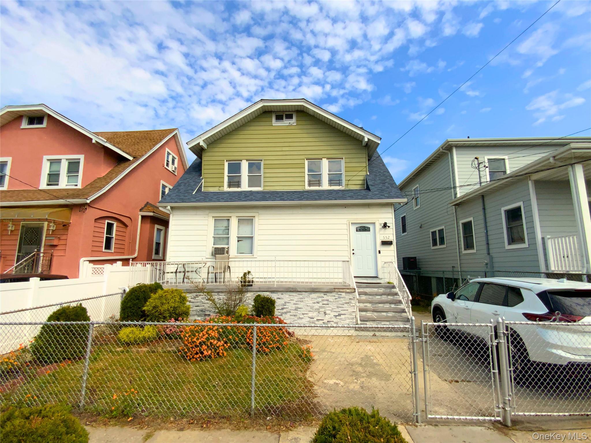 552 Beach 68th Street – For Sale