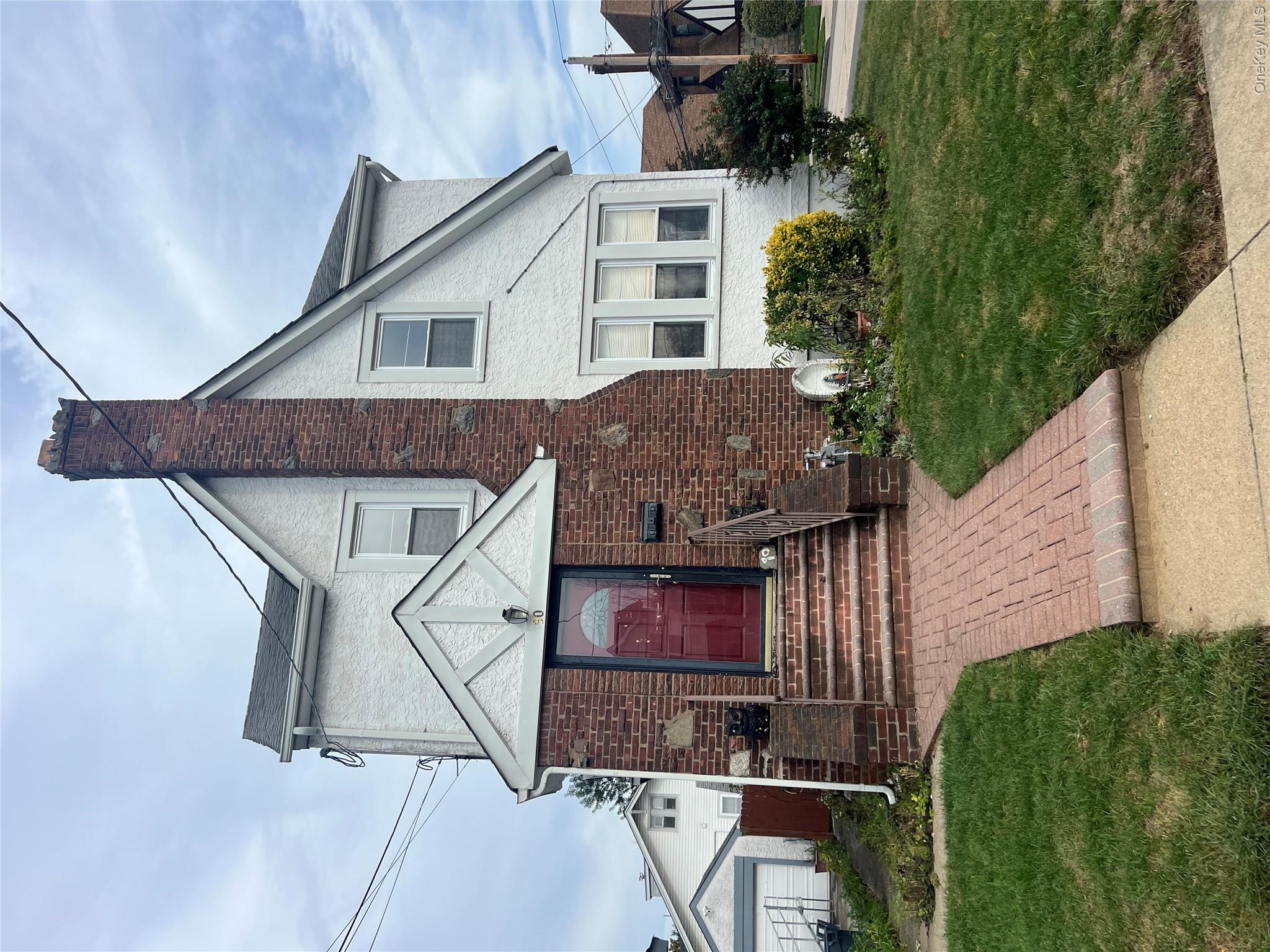 90 Pearsall Avenue – For Sale