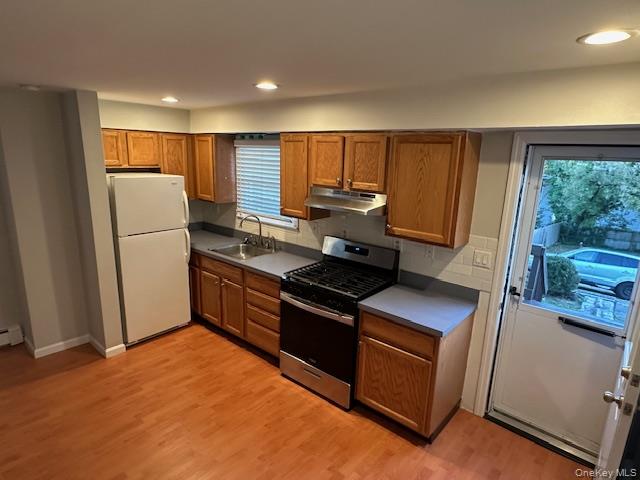 44 1/2 Avenue A, Unit Rear photo 3