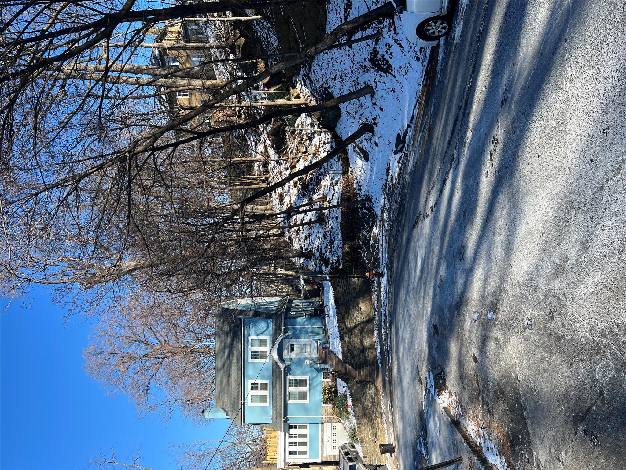 102 Courter Avenue – For Sale photo 5