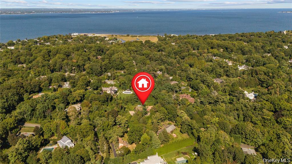 169 Middle Neck Road – For Sale photo 2