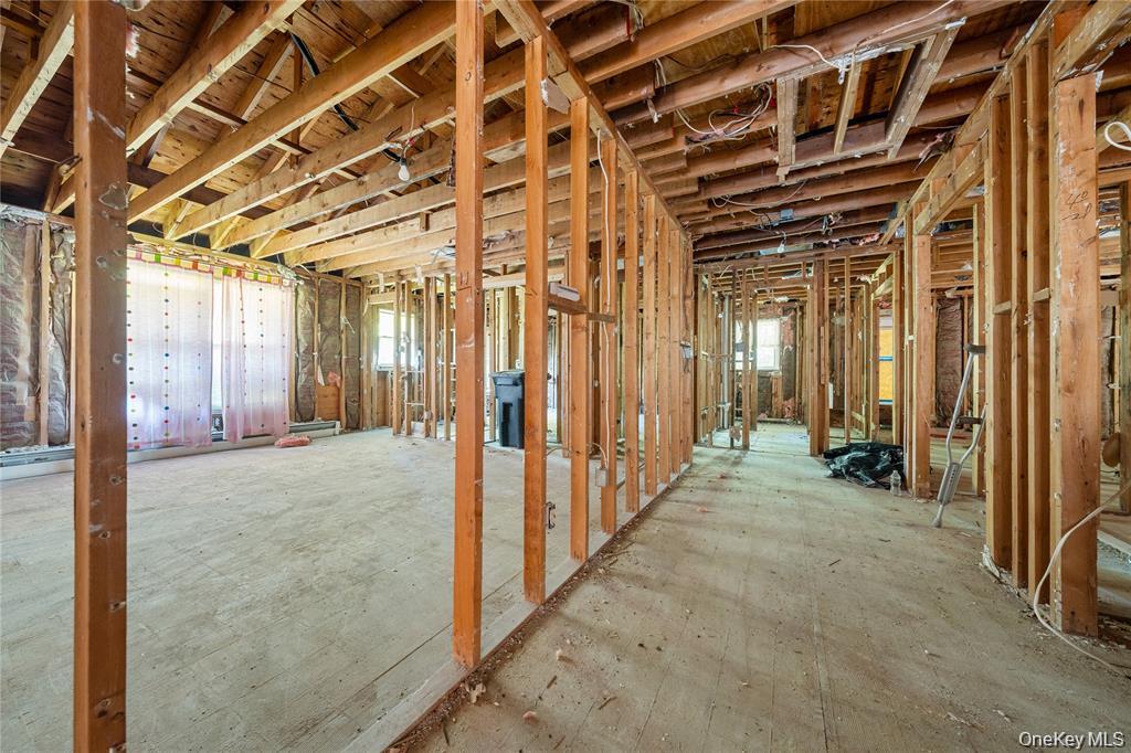 169 Middle Neck Road – For Sale photo 11