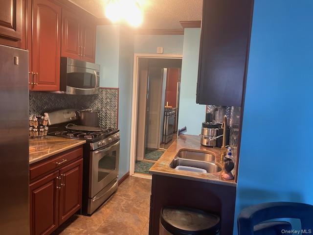 3333 Henry Hudson Parkway, Unit 5T photo 4